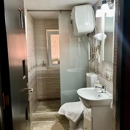 Casa Andra בית הארחה *